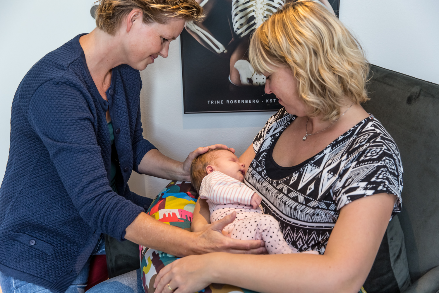 Baby har oplevet noget traumatisk og de kan reagere meget forskelligt. Måske lukker barnet sig lidt inde, sover meget. Eller omvendt meget urolig, fægter med arme og ben. Sover og spiser dårligt. Din baby kan få det meget bedre med Biodynamisk Kranio-Sakral Terapi. Ring/sms eksam.terapeut Lis Hauge på 40199714